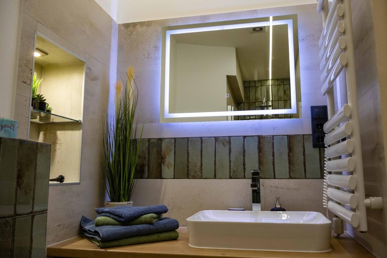 Island Of Silence Apartment - Close To Margaret Island Budapest Luaran gambar